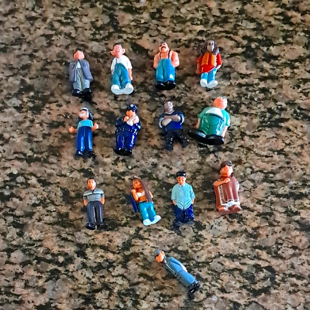 Lil Homies Miniature Figurine Set